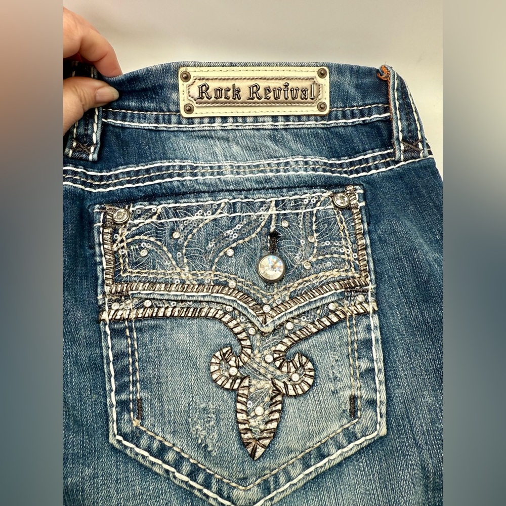 Rock Revival Women's Size 34x24 Embellished “Betty” Easy Crop Jeans - Picture 9 of 15
